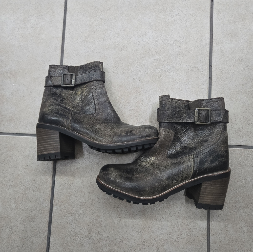 Diba true Craze Hot boots size 8. No flaws. Like New - Picture 2 of 15